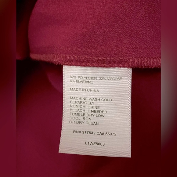 Laundry by Shelli Segal Bell Sleeve Blouse Plum Size Medium - Picture 6 of 6